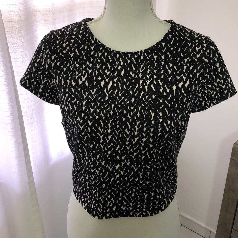 Express Black & White Crop Top